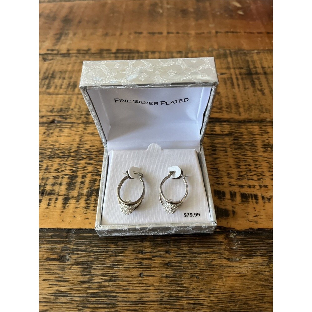 Women’s White Brass Silver Plated Fashion Oval Hoop Earrings w/Clear Crystals